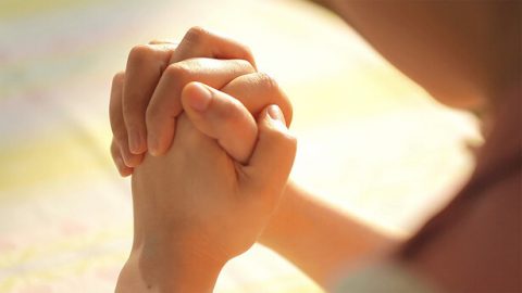 Залбирлын хүч—цөхрөл дунд гайхамшгийг нүдээр үзсэн нь